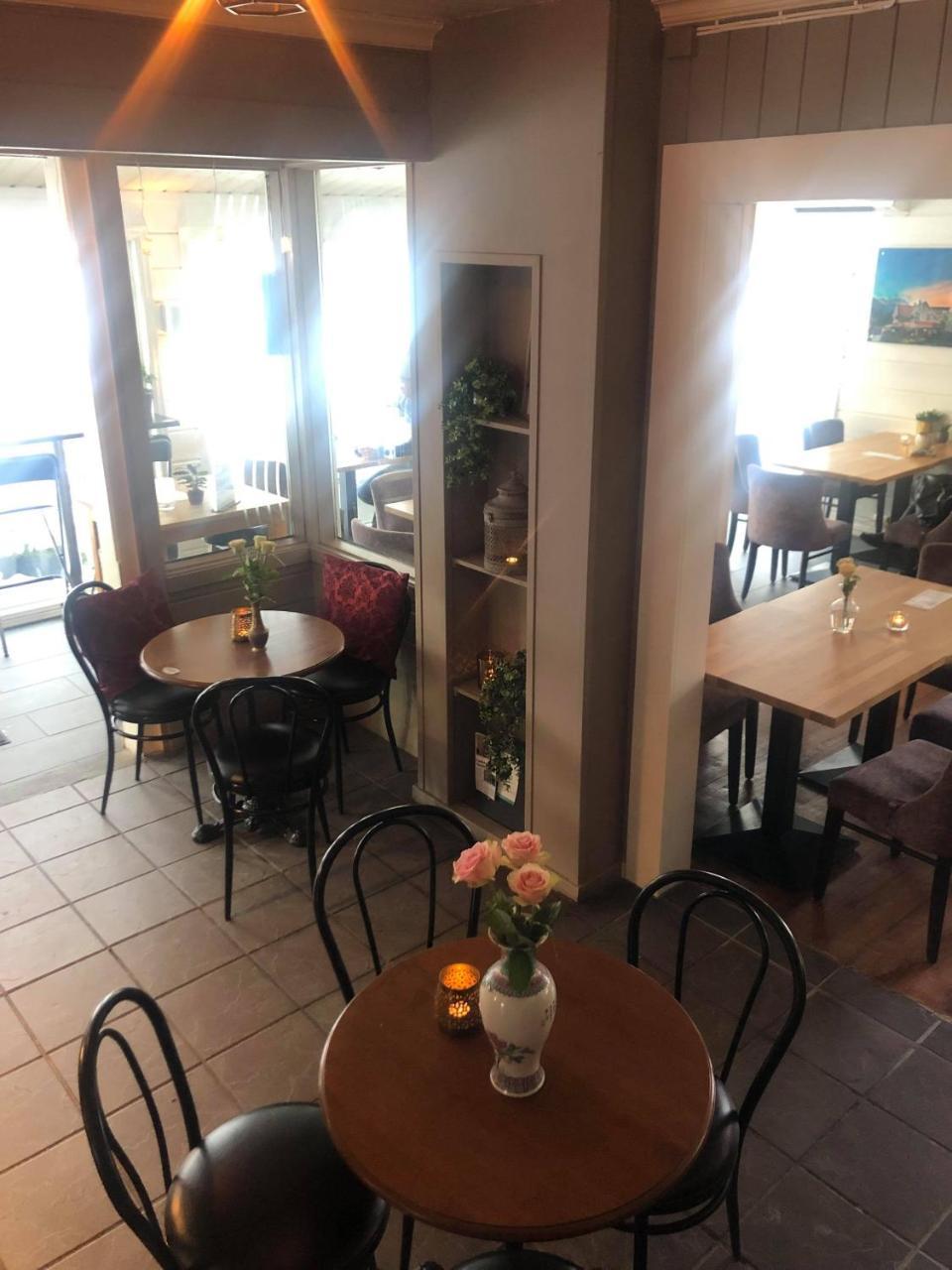 Stryn Kaffebar & Vertshus Εξωτερικό φωτογραφία