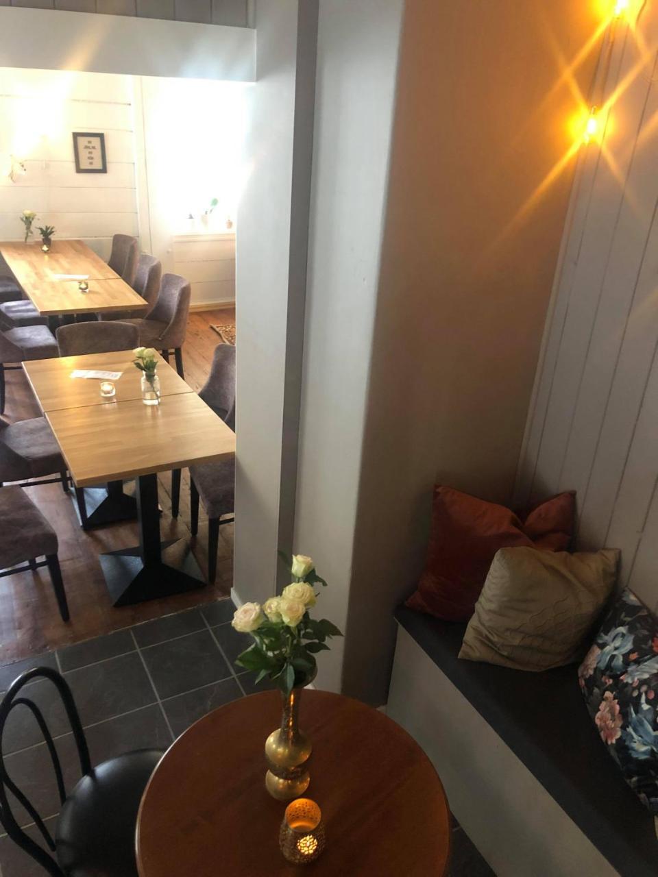 Stryn Kaffebar & Vertshus Εξωτερικό φωτογραφία